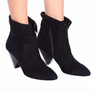 Veronica Beard Laurel Suede Black Ankle Booties  Made in Italy Size 9